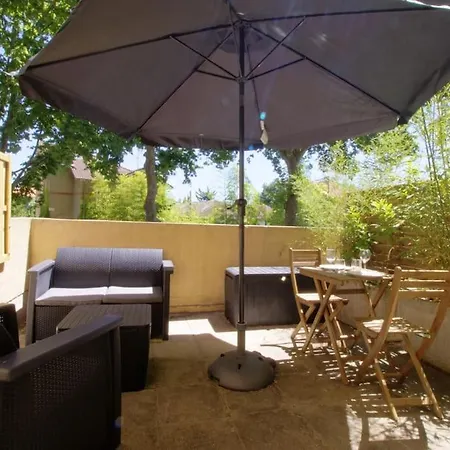 Parking Terrasse Fibre Apartment